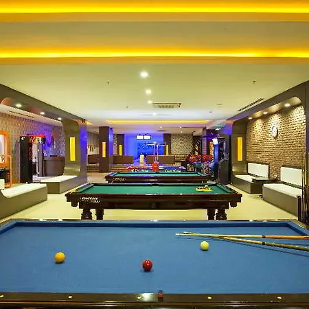 Roma & (adults Only) Side