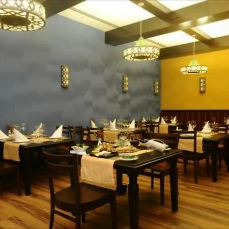 Roma & (adults Only) Szálloda 5*
